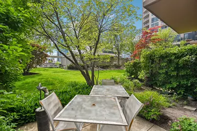 807 Davis Street #314, Evanston, IL 60201 - Photo 22