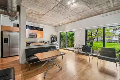 807 Davis Street #314, Evanston, IL 60201 - Photo 6