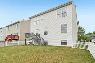 694 W Huron Hills Trail, Round Lake Heights, IL 60073 - Photo 36