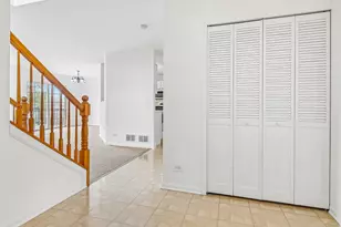 694 W Huron Hills Trail, Round Lake Heights, IL 60073 - Photo 10