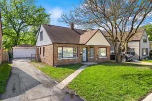 8742 S Washtenaw Ave, Evergreen Park, IL 60805 - Photo 4