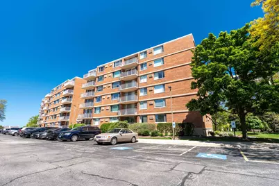 2211 S Highland Avenue #4B, Lombard, IL 60148 - Photo 2