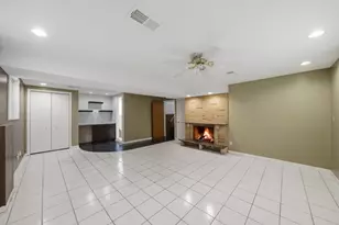 6006 N Lawndale Ave, Chicago, IL 60659 - Photo 24
