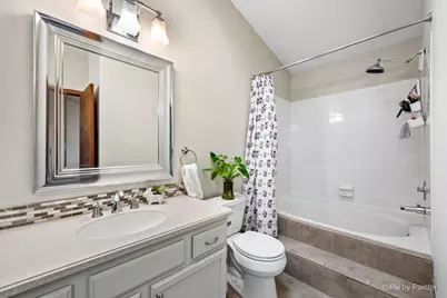 20 N Oltendorf Road, Streamwood, IL 60107 - Photo 14