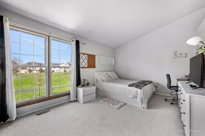 20 N Oltendorf Road, Streamwood, IL 60107 - Photo 10