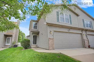 2819 Gill St, Bloomington, IL 61704 - Photo 2