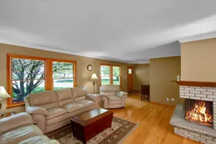 31471 N Ranch Rd, Grayslake, IL 60030 - Photo 4