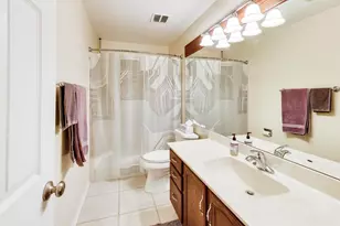 592 Edinburgh Ln, Prospect Heights, IL 60070 - Photo 14