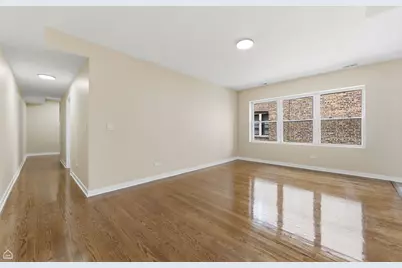 7741 S Phillips Avenue, Chicago, IL 60649 - Photo 10