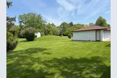 7056 Osage Road W, Long Grove, IL 60047 - Photo 4