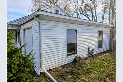 1320 S 13th Street, Pekin, IL 61554 - Photo 12