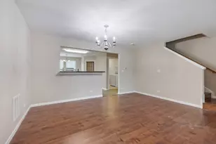 101 Driscoll Ln, Wood Dale, IL 60191 - Photo 6