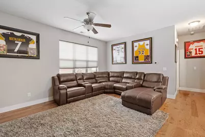 711 Cox Court, Leclaire, IA 52753 - Photo 6