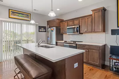 711 Cox Court, Leclaire, IA 52753 - Photo 2