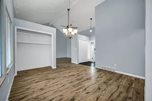 1301 Kingsridge Ct, Normal, IL 61761 - Photo 26