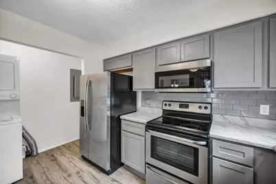 1301 Kingsridge Court #D, Normal, IL 61761 - Photo 18