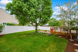 1575 Woodbury Cir, Gurnee, IL 60031 - Photo 34