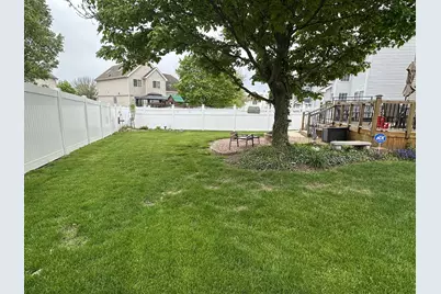 1575 Woodbury Circle, Gurnee, IL 60031 - Photo 26