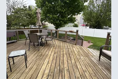1575 Woodbury Circle, Gurnee, IL 60031 - Photo 22