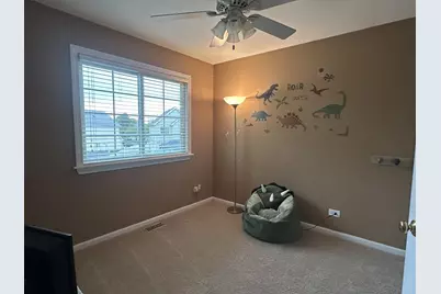 1575 Woodbury Circle, Gurnee, IL 60031 - Photo 14