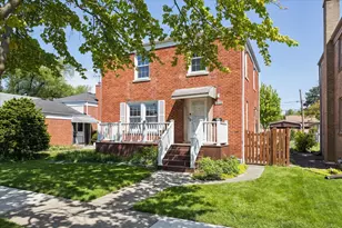 9328 Jefferson Ave, Brookfield, IL 60513 - Photo 1