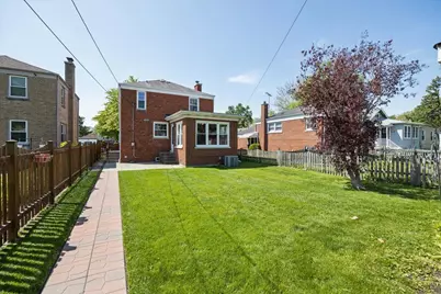 9328 Jefferson Avenue, Brookfield, IL 60513 - Photo 18