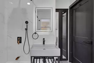 10606 S Vernon Ave, Chicago, IL 60628 - Photo 8