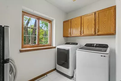 2807 Cherry Hills Drive, Champaign, IL 61822 - Photo 20