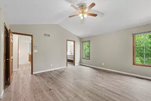 2807 Cherry Hills Dr, Champaign, IL 61822 - Photo 24
