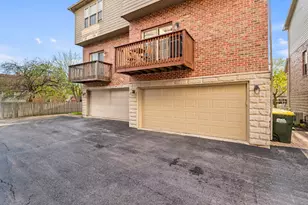 265 N Wilmette Ave, Westmont, IL 60559 - Photo 4