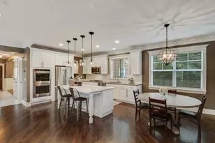 1063 Osterman Ave, Deerfield, IL 60015 - Photo 4