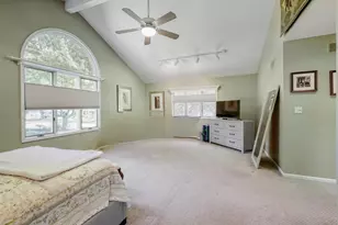 8035 Wolf Rd, La Grange, IL 60525 - Photo 10