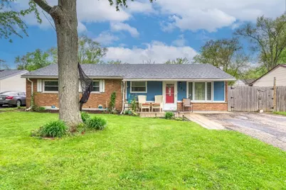 105 Queenswood Road, Bolingbrook, IL 60440 - Photo 2