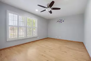 898 Debra Ln, Elk Grove Village, IL 60007 - Photo 18