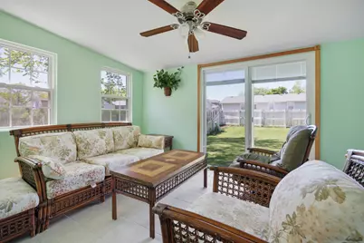 898 Debra Lane, Elk Grove Village, IL 60007 - Photo 14