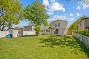 898 Debra Ln, Elk Grove Village, IL 60007 - Photo 24