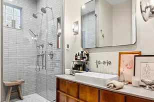 820 W Buckingham Pl, Chicago, IL 60657 - Photo 12