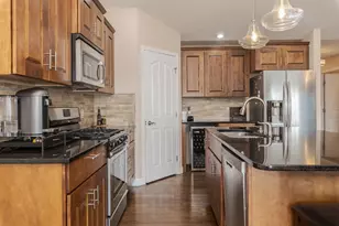 1412 Kickapoo Creek Rd, Bloomington, IL 61705 - Photo 14