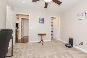 1412 Kickapoo Creek Rd, Bloomington, IL 61705 - Photo 28