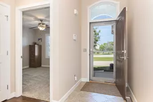 1412 Kickapoo Creek Rd, Bloomington, IL 61705 - Photo 4