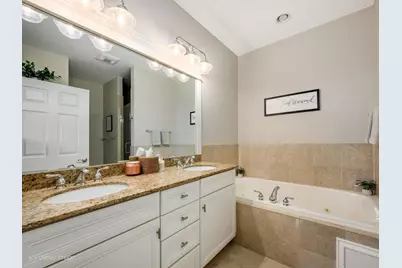 2222 W Belmont Avenue #503, Chicago, IL 60618 - Photo 16
