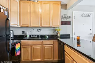 5803 Oakwood Dr, Lisle, IL 60532 - Photo 10