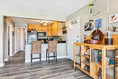 5803 Oakwood Drive #B, Lisle, IL 60532 - Photo 8