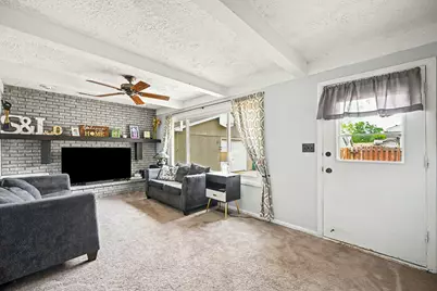 911 Lilac Lane, Joliet, IL 60435 - Photo 10