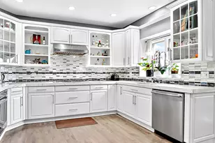 701 Caitlin Ct, Grayslake, IL 60030 - Photo 16