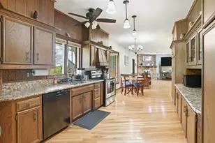 27250 Dutton Rd, Beecher, IL 60401 - Photo 10