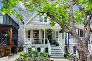 2433 W Hutchinson St, Chicago, IL 60618 - Photo 2