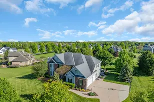 43W707 N Sunset Views Dr, Saint Charles, IL 60175 - Photo 44