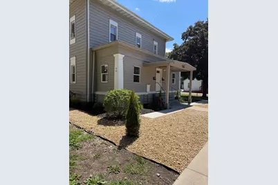 704 Locust Street, Sterling, IL 61081 - Photo 2