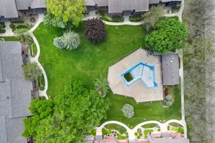 5343 Waterbury Ct, Crestwood, IL 60418 - Photo 2